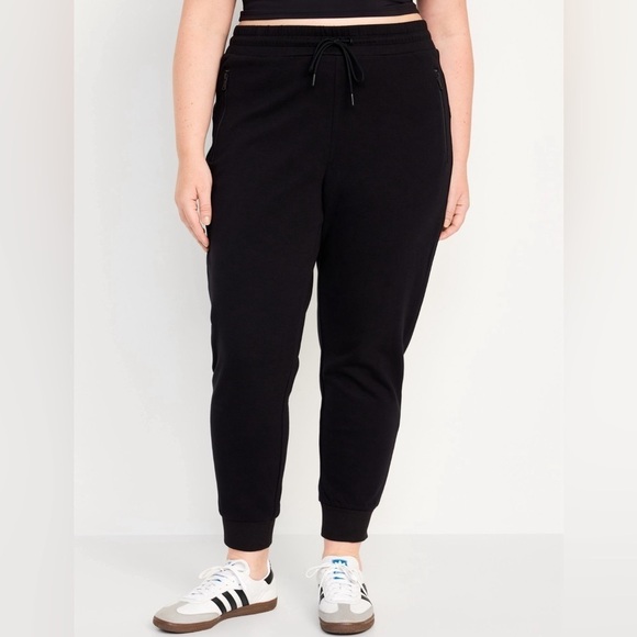 NWT! Black High-Waisted Dynamic Fleece Joggers - Size 2X💙 - Picture 8 of 12